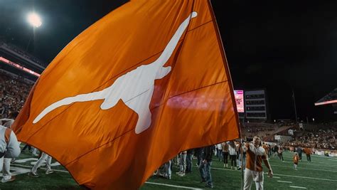 College Football Win Totals: Odds & Futures Bets For .